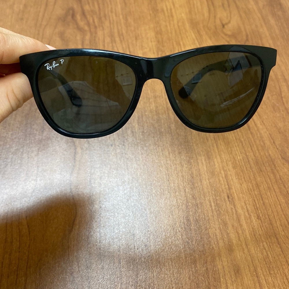 Rayban Polarized sunglasses - SCRATCHED